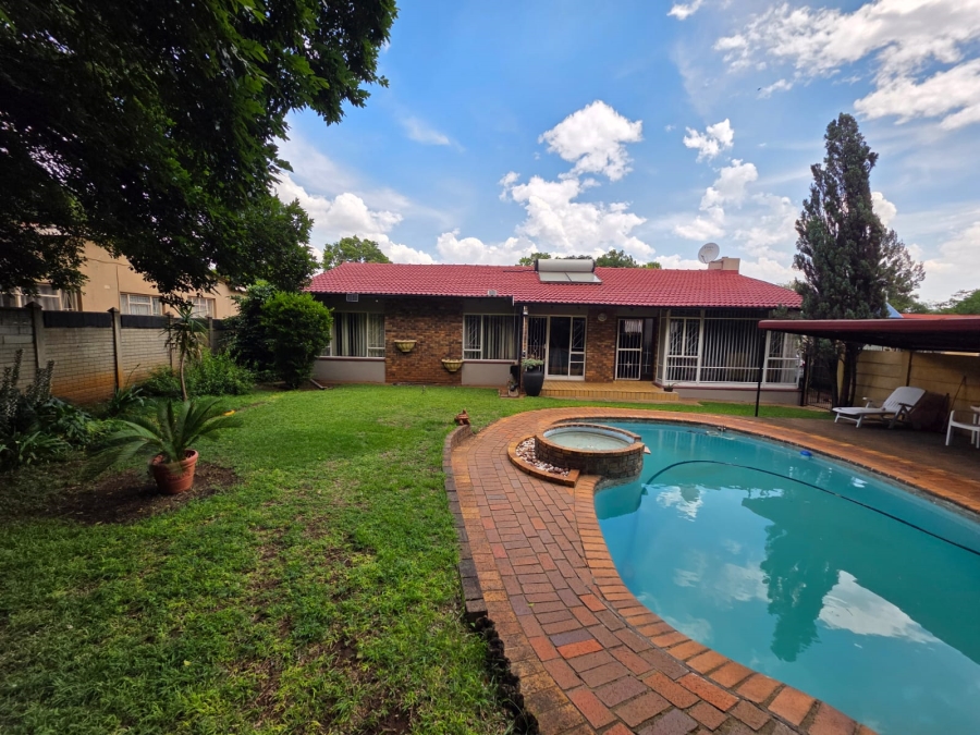 3 Bedroom Property for Sale in Sasolburg Ext 2 Free State